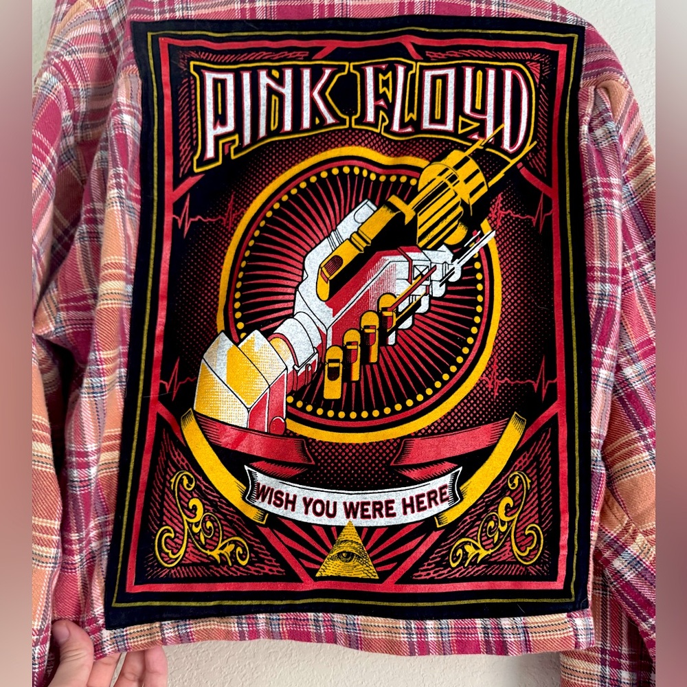 Women's Pink Upcycled Band Graphic Cropped Flannel Jacket | Small | Pink Floyd